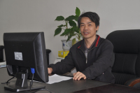 杨继明 照片