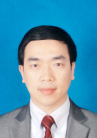 阳立高 照片