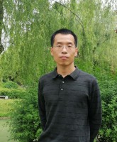 卞九辉 照片