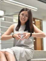 李娟 照片