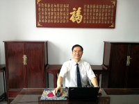 陈新 照片