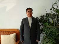 李向健 照片