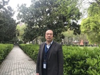 薛荣 照片