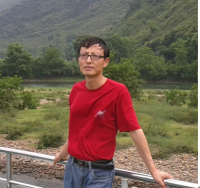 余秉琦 照片