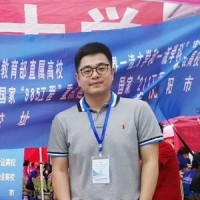 毕鑫 照片