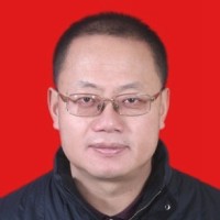 丁战 照片
