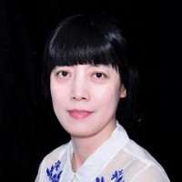 侯卉 照片