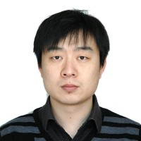 李东 照片