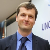 Alexandr SVETLICINII 照片