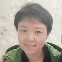 李洁 照片