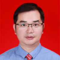 潘虎成 照片