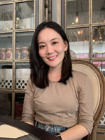 陈薇文 照片