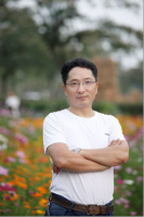 陈俊峰 照片