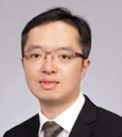 高日明 照片
