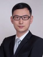 洪果 照片