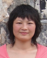 黄静 照片