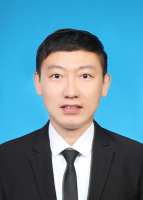 刘豫龙 照片