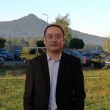 郭亚丹 照片