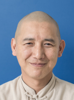 肖文 照片