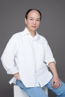 邓春 照片