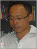平清伟 照片