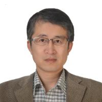 亢战 照片