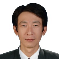 刘文龙 照片