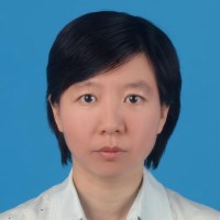 吕红 照片