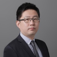 吕阳 照片