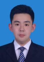 李佳泽 照片