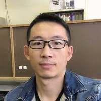母立众 照片