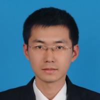 齐琛 照片