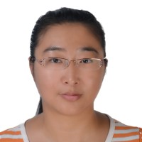 王妍 照片