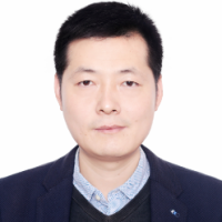 于泽 照片