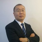 董斌 照片
