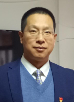 高伟 照片