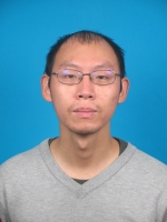 杨溢 照片