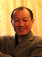 柏毅 照片