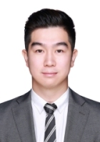 曹越 照片