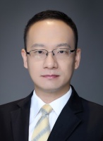 董侨 照片