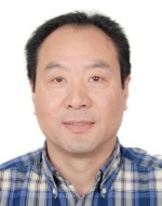 顾群 照片