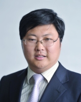 黄鹏 照片