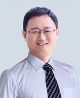 马建 照片