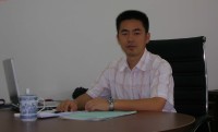 唐雁坤 照片