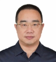 吴磊 照片