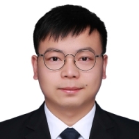 王伟 照片
