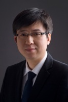 熊文 照片