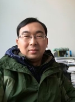 杨明 照片