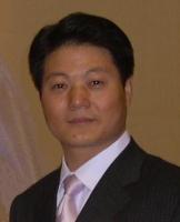 颜廷颂 照片
