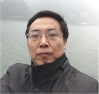 周俊 照片